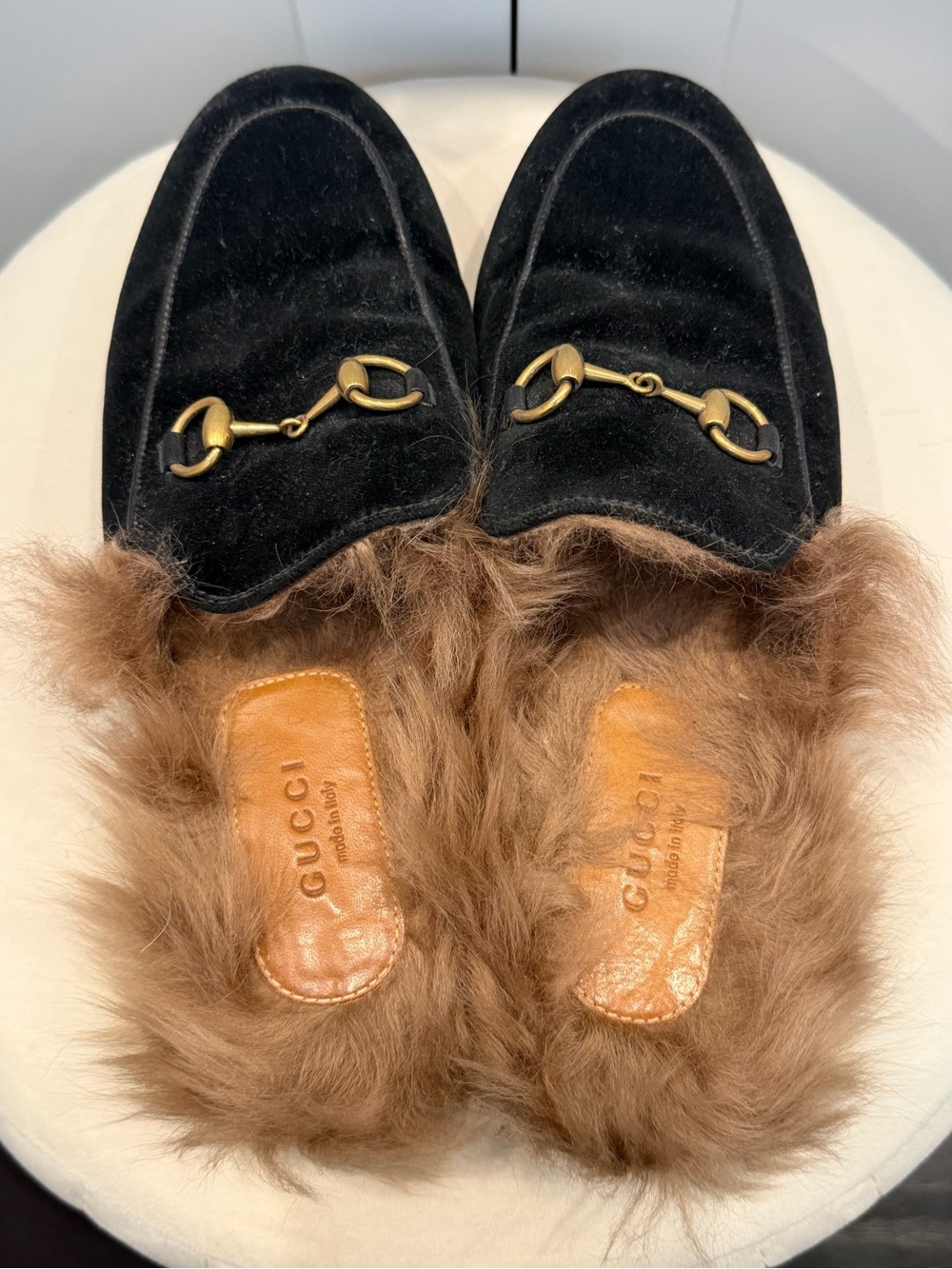 Gucci Black Velvet Fur-Lined Horsebit Slip-On Loafers - Picture 3 of 4